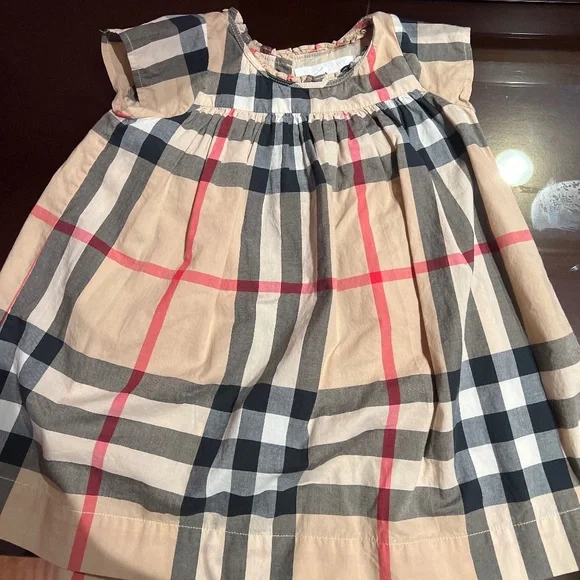 burberry baby dress Burberry-Baby Girls Beige Check Dress set